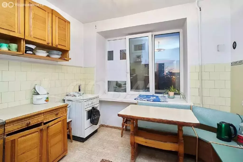 3-комнатная квартира: Тюмень, улица Свердлова, 16 (81 м) - Фото 0