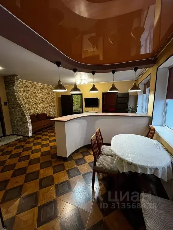 3-к кв. Татарстан, Чистополь ул. Гуськова, 16 (80.0 м) - Фото 0