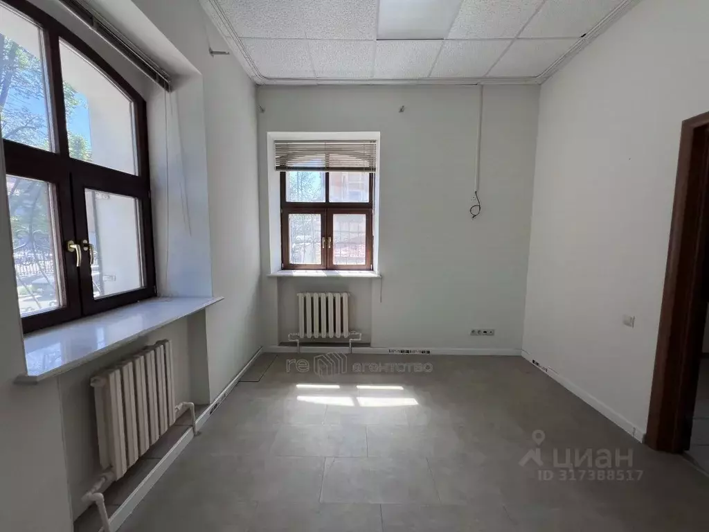 Помещение свободного назначения в Татарстан, Казань ул. Муштари, 13а ... - Фото 0