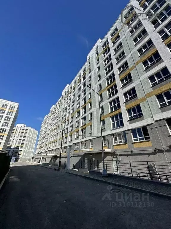 2-к кв. Севастополь ул. Братьев Манганари, 28 (65.3 м) - Фото 0