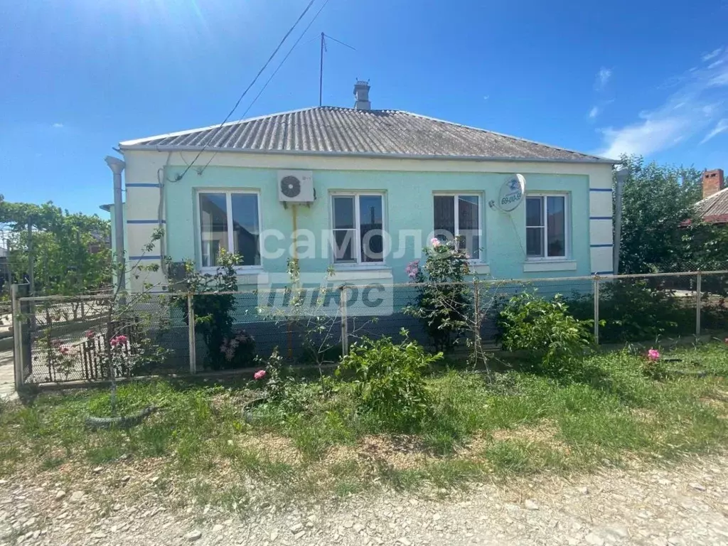 Дом в Краснодарский край, Крымск Фестивальная ул. (69 м) - Фото 0