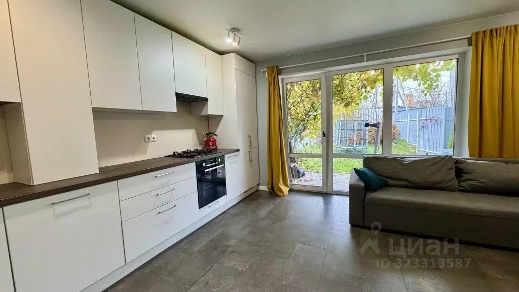 Таунхаус в Нижегородская область, Нижний Новгород д. Фроловское, ул. ... - Фото 1