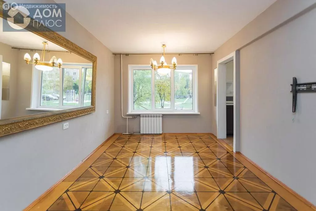 3-комнатная квартира: Петрозаводск, улица Парфёнова, 4 (62.7 м) - Фото 0