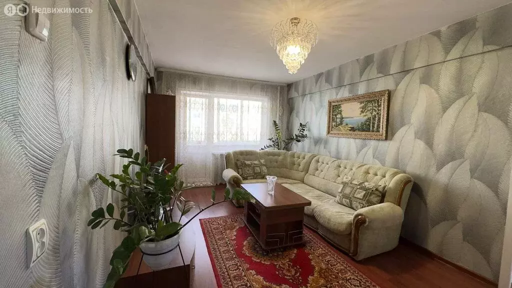 2-комнатная квартира: Усолье-Сибирское, проспект Красных Партизан, 38 ... - Фото 1