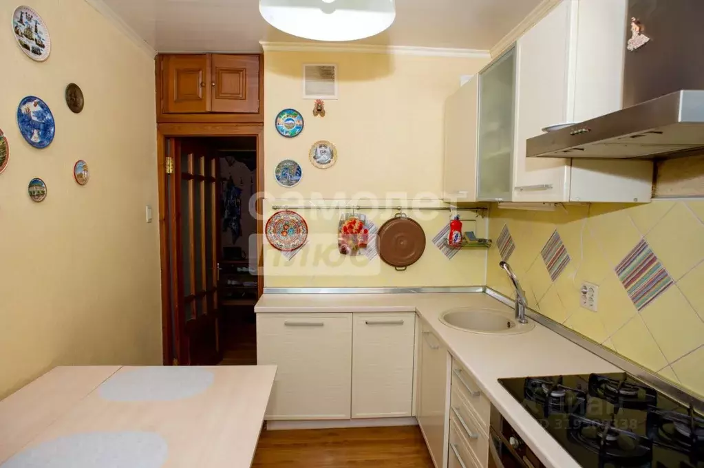 3-к кв. Тульская область, Тула Ложевая ул., 125 (67.1 м) - Фото 0