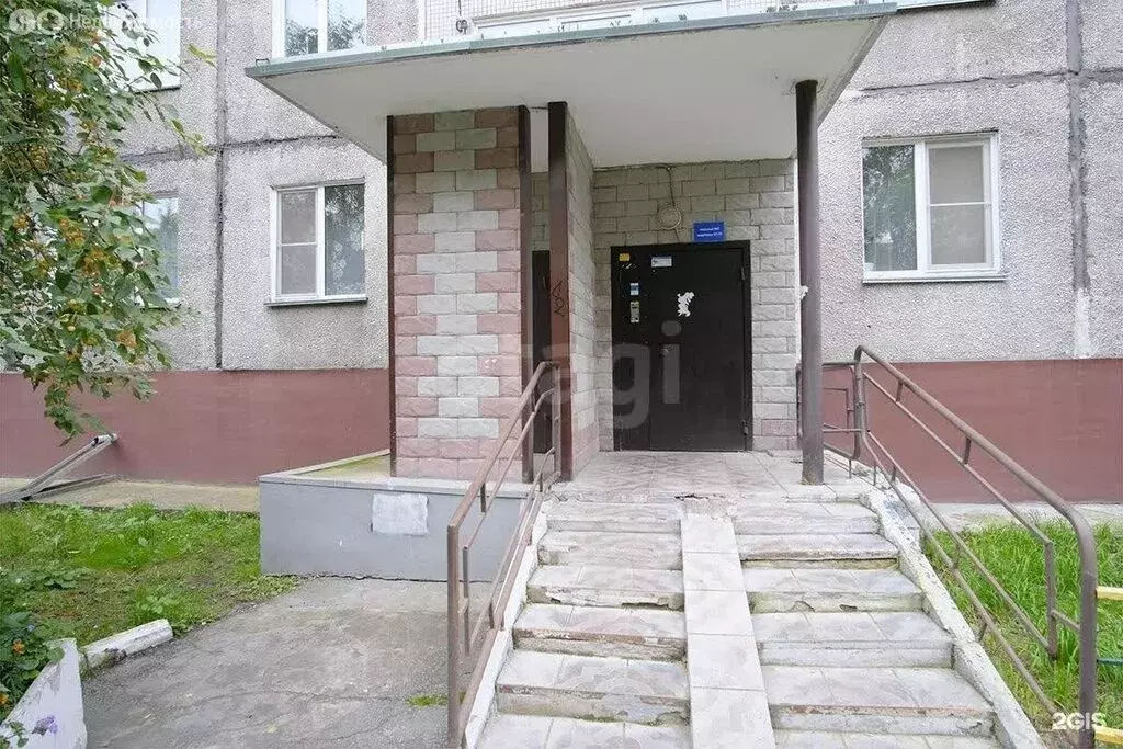 4-комнатная квартира: Новосибирск, улица Дениса Давыдова, 7/1 (69.4 м) - Фото 1