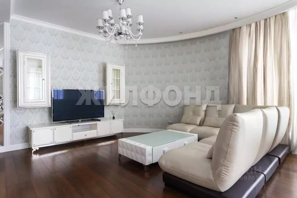 3-к кв. Новосибирская область, Новосибирск ул. Чаплыгина, 93 (100.0 м) - Фото 1