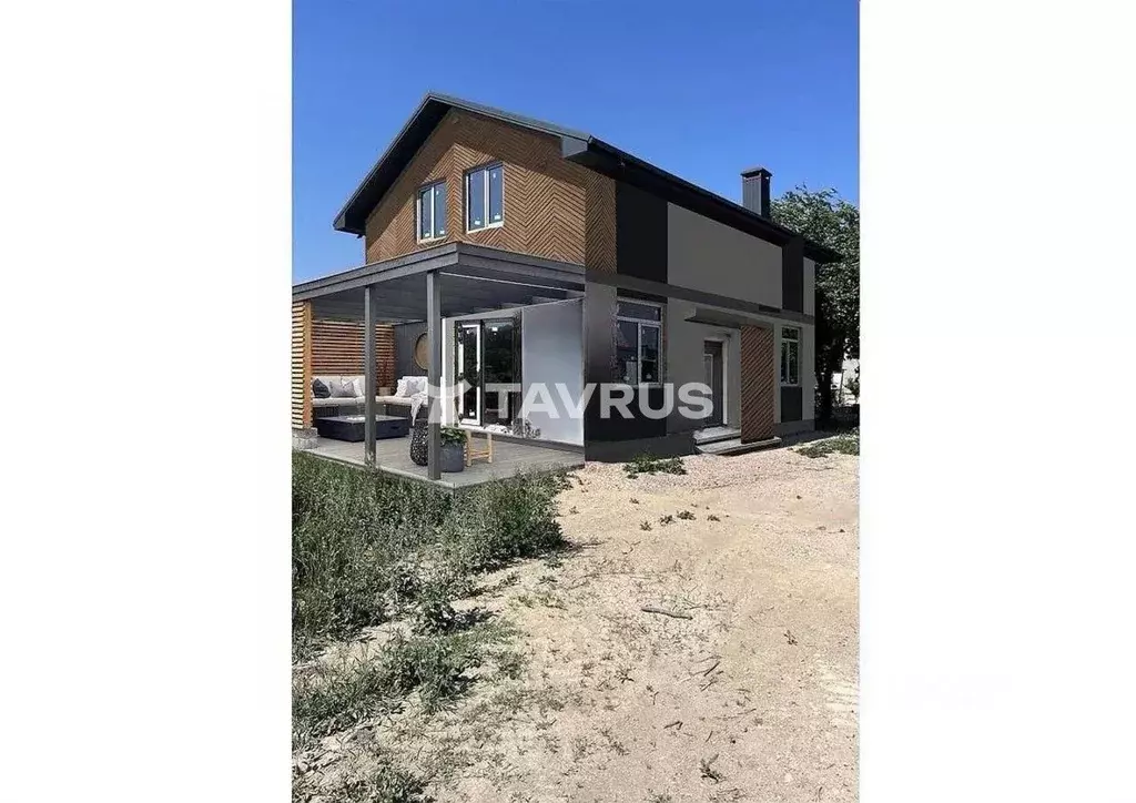 Дом в Крым, Симферопольский район, Добровское с/пос, с. Перевальное  ... - Фото 1