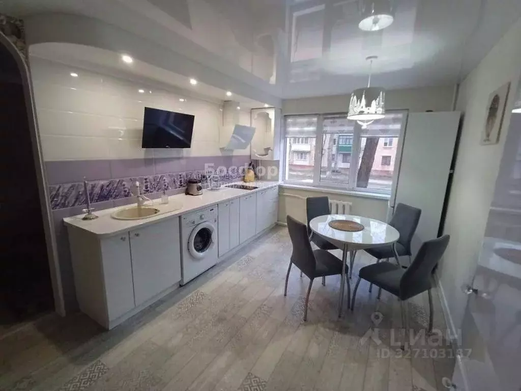 2-к кв. Крым, Керчь ул. Горького, 7 (50.7 м) - Фото 1