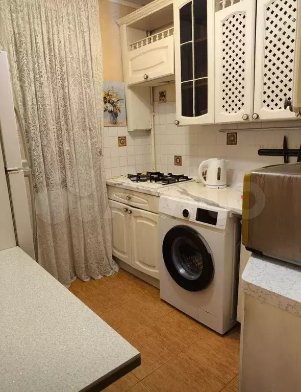 3-к. квартира, 65 м, 2/5 эт. - Фото 0