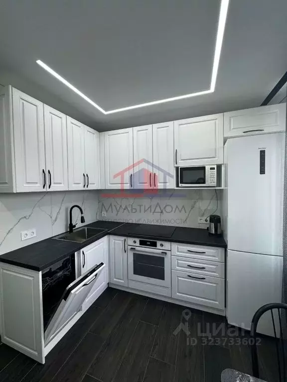 2-к кв. Белгородская область, Старый Оскол Восточный мкр, 14 (60.0 м) - Фото 1