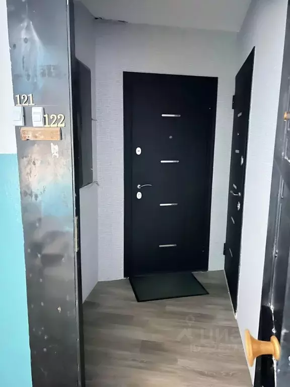 3-к кв. Оренбургская область, Оренбург Салмышская ул., 3 (66.0 м) - Фото 1