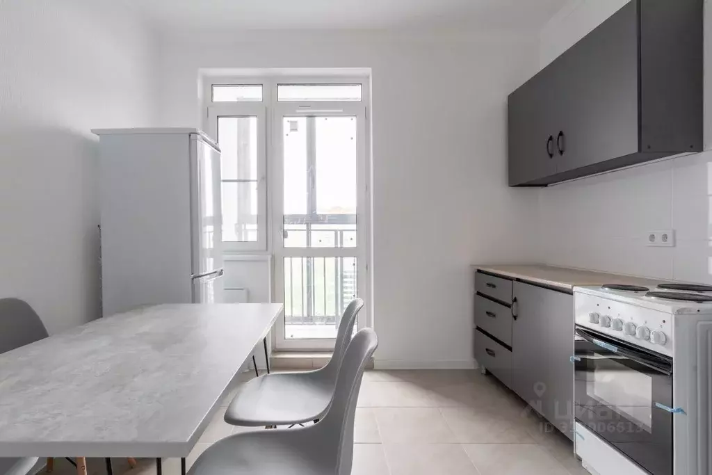 3-к кв. Москва ул. Константина Федина, 5 (76.0 м) - Фото 1