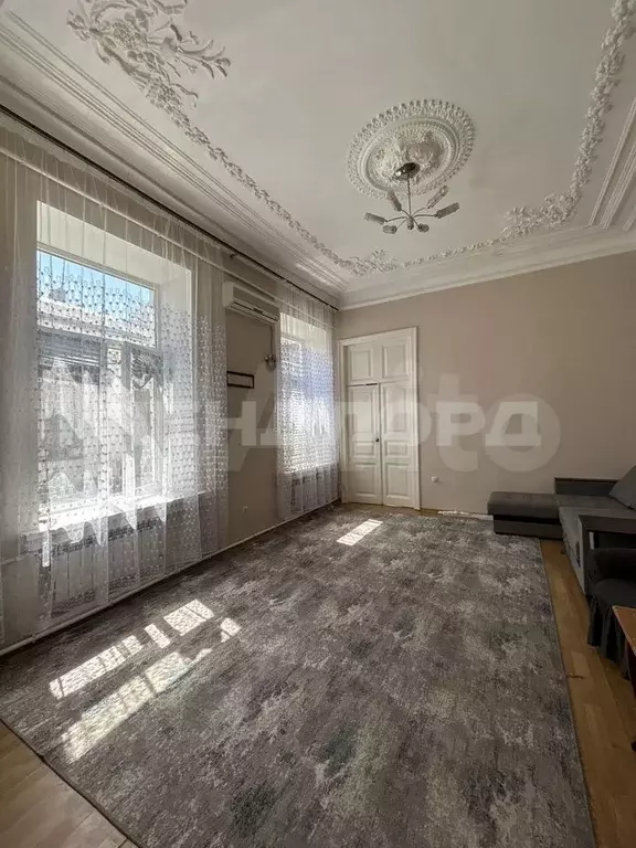 3-к. квартира, 90 м, 1/1 эт. - Фото 1