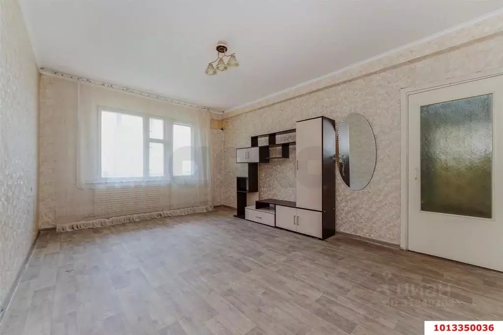 2-к кв. Краснодарский край, Краснодар Юбилейный мкр, просп. Чекистов ... - Фото 0