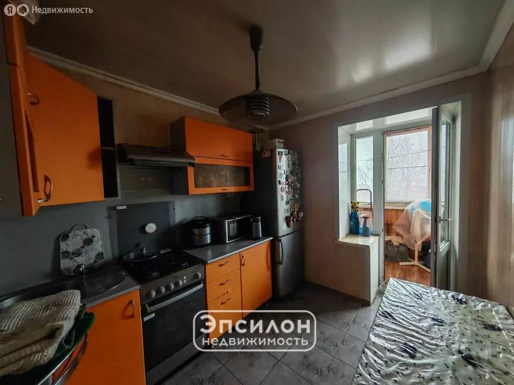 2-комнатная квартира: Курск, Запольная улица, 41А (49.1 м) - Фото 1