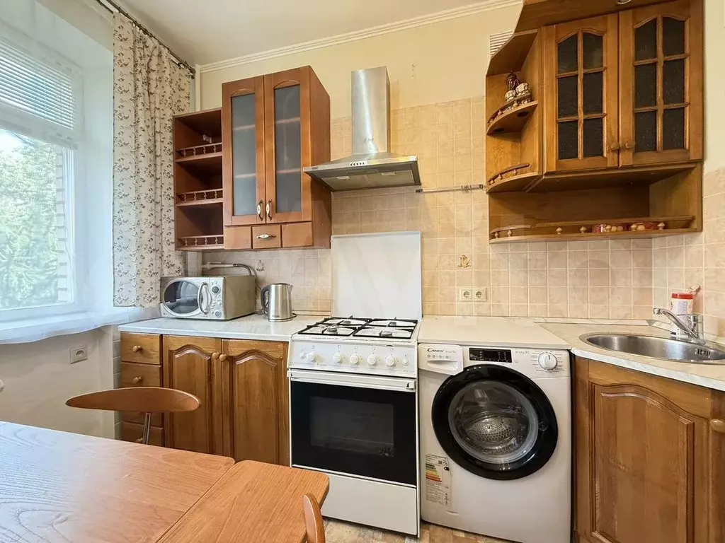 2-к. квартира, 55 м, 7/9 эт. - Фото 1