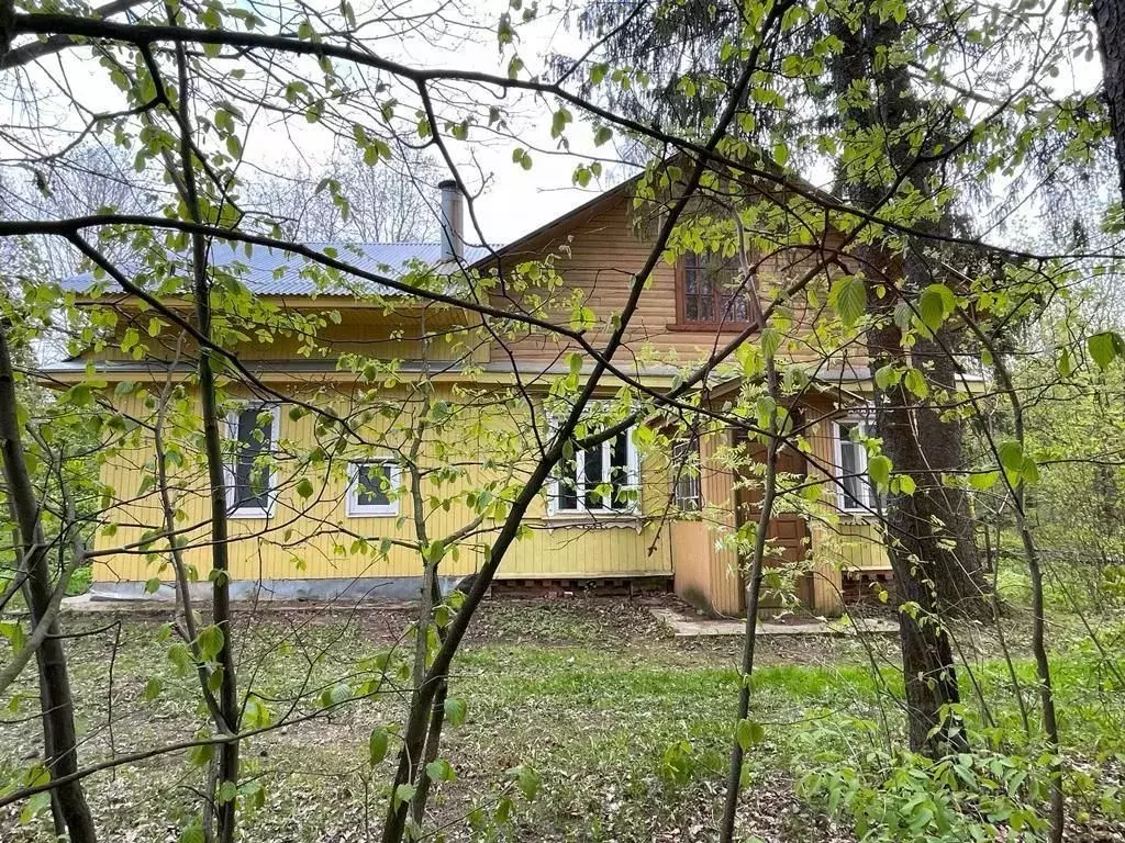 Дом в Московская область, Одинцовский городской округ, с. Жаворонки, ... - Фото 1