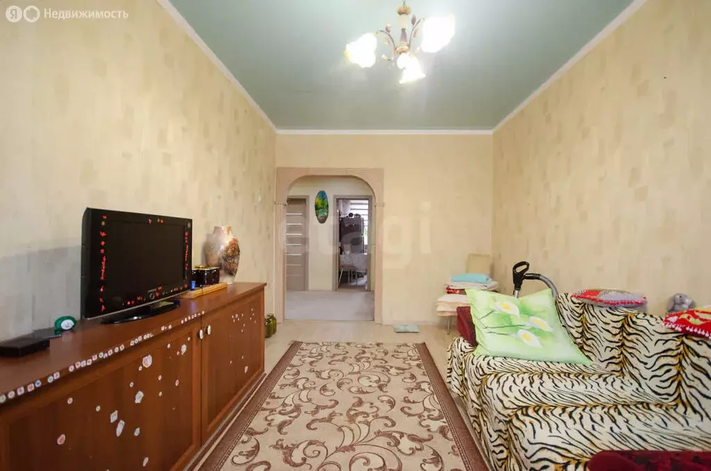 3-комнатная квартира: Заводоуковск, улица Павлова, 18 (62.4 м) - Фото 2