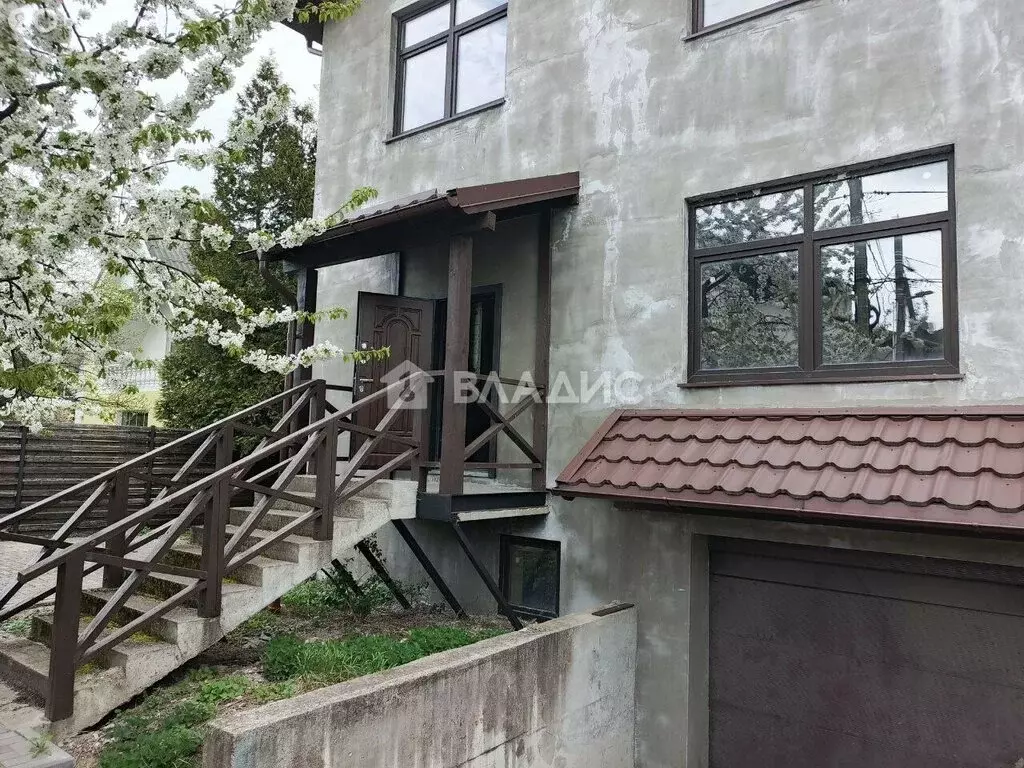 Дом в Калининград, улица Радистов (298.7 м) - Фото 1