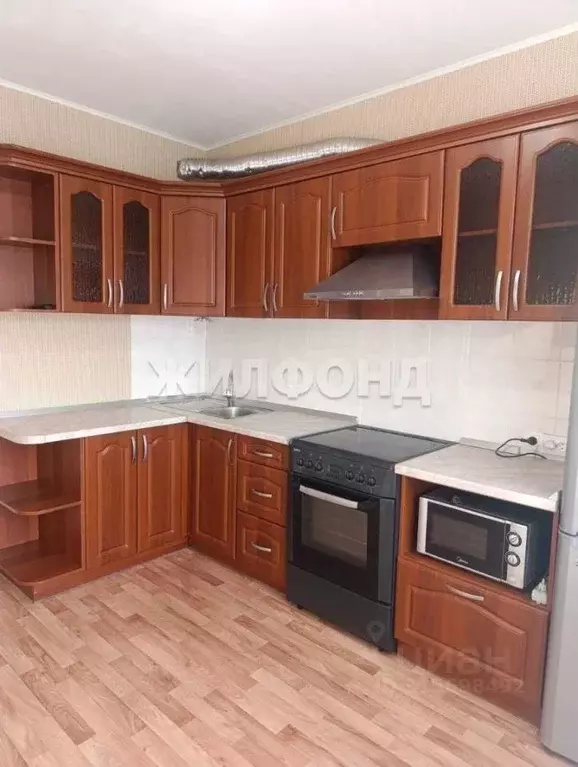 3-к кв. Новосибирская область, Новосибирск Родники мкр, ул. ... - Фото 1