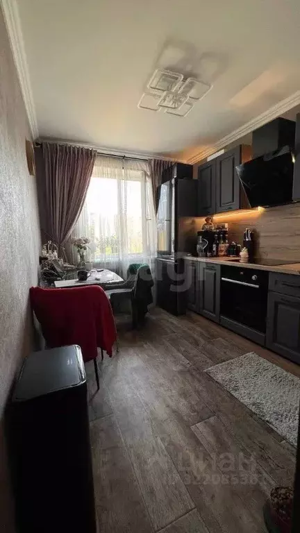 2-к кв. Тюменская область, Тюмень ул. Газовиков, 8 (54.1 м) - Фото 1