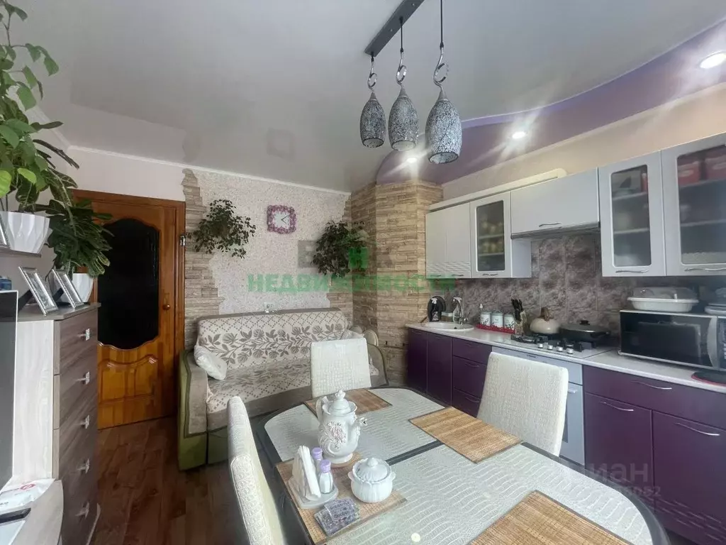 3-к кв. Саратовская область, Вольск ул. Маршала Жукова, 8 (66.2 м) - Фото 1