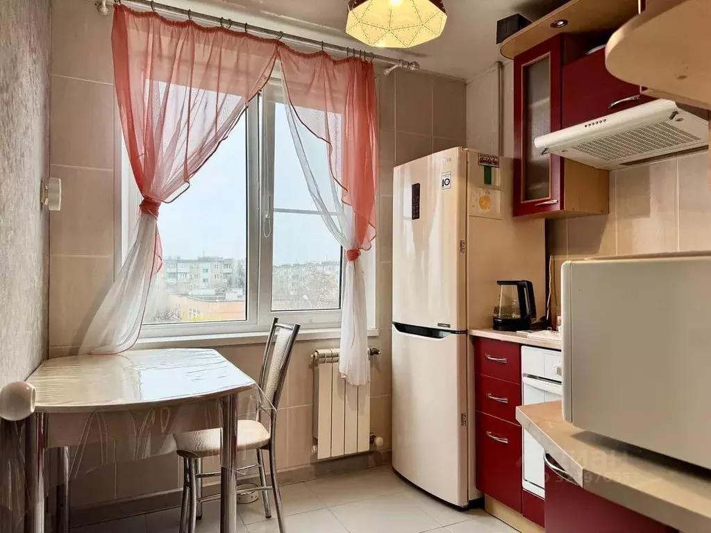 2-к кв. Волгоградская область, Волжский ул. Пушкина, 144 (43.8 м) - Фото 0