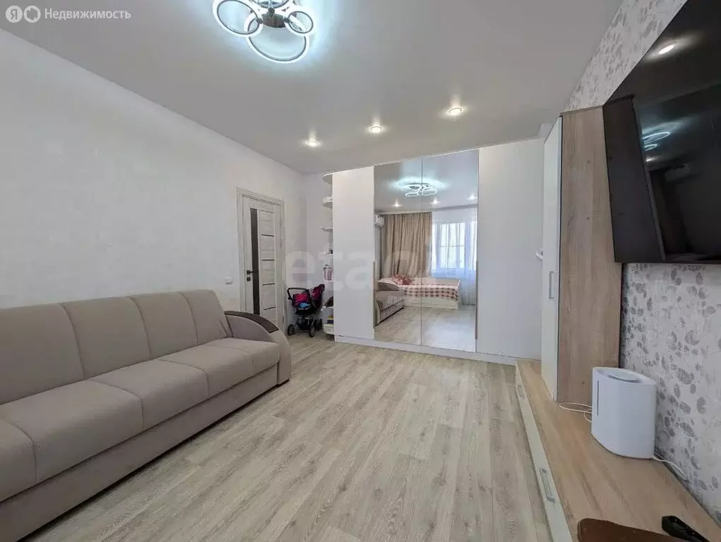 1-комнатная квартира: Батайск, улица Луначарского, 177Бк3 (39 м) - Фото 1