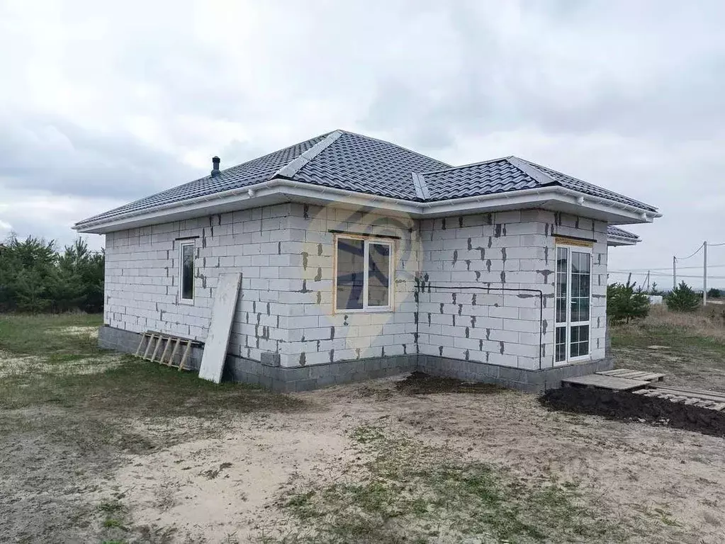 Дом в Белгородская область, Старооскольский городской округ, с. Озерки ... - Фото 1