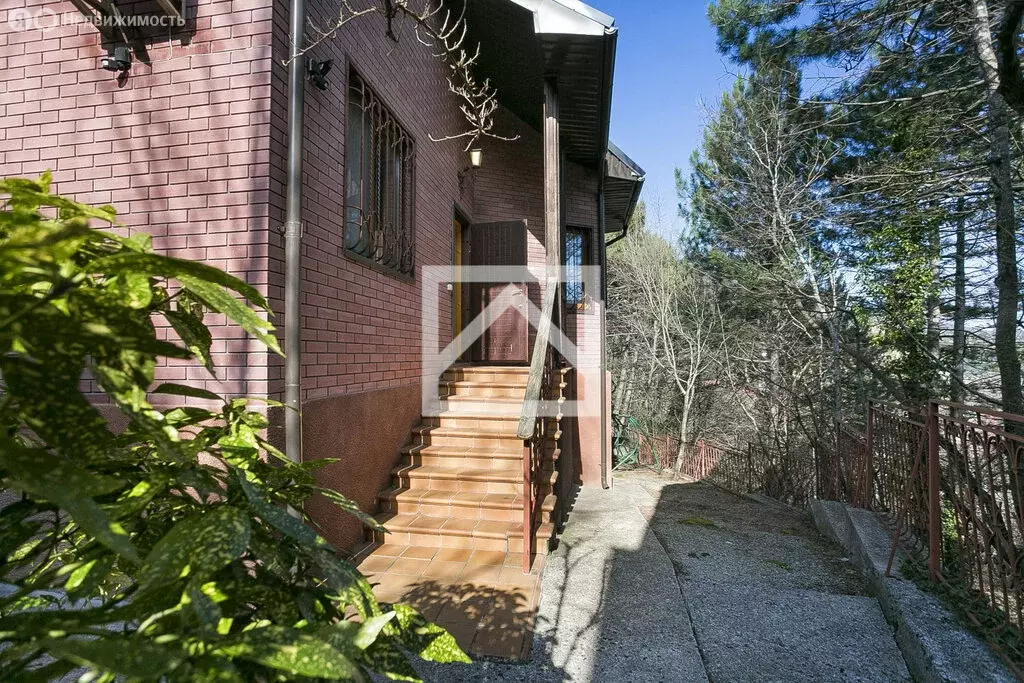 Дом в Республика Крым, муниципальный округ Ялта, посёлок городского ... - Фото 2