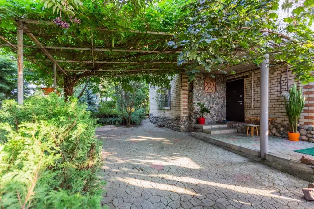 Дом в Ставропольский край, Михайловск Шпаковский район, Октябрьская ... - Фото 2