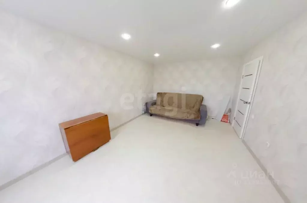 3-к кв. Курганская область, Шадринск ул. Автомобилистов, 39 (61.4 м) - Фото 0