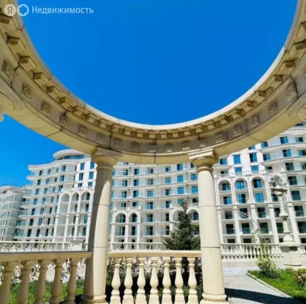3-комнатная квартира: Сочи, улица Володарского, 6к3 (61 м) - Фото 1