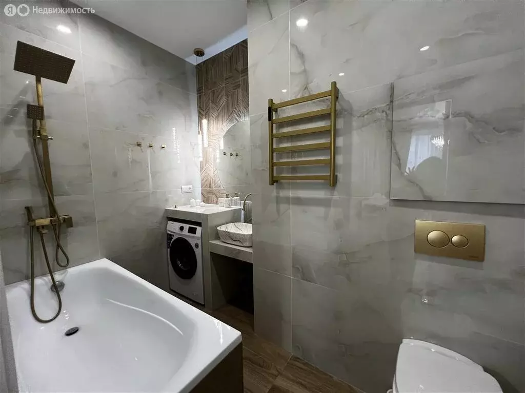 3-комнатная квартира: Пирогово, улица Ильинского, 8 (60 м) - Фото 1