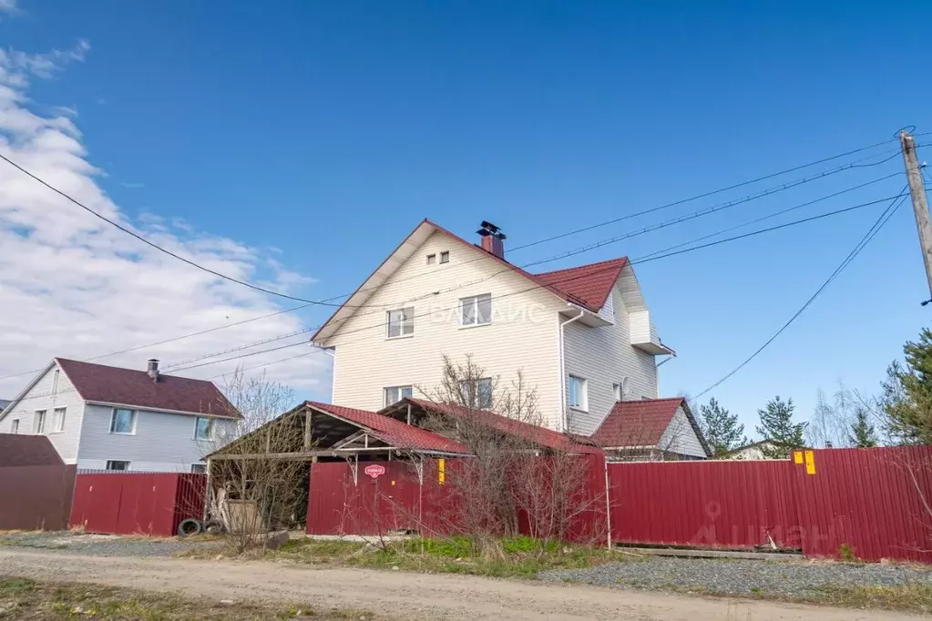 Дом в Карелия, Петрозаводск Розовая ул., 29 (290 м) - Фото 1