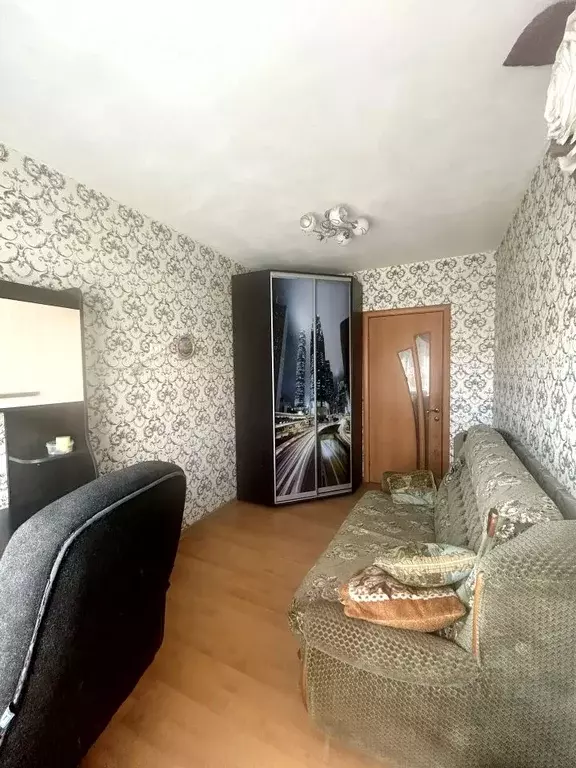 3-к кв. Крым, Керчь ул. Александра Матросова, 3 (60.5 м) - Фото 1