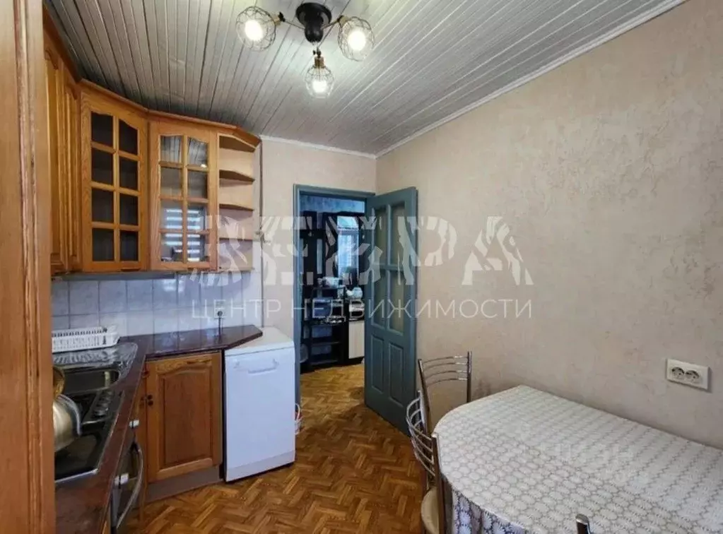 3-к кв. Владимирская область, Александров ул. Революции, 48 (60.0 м) - Фото 2