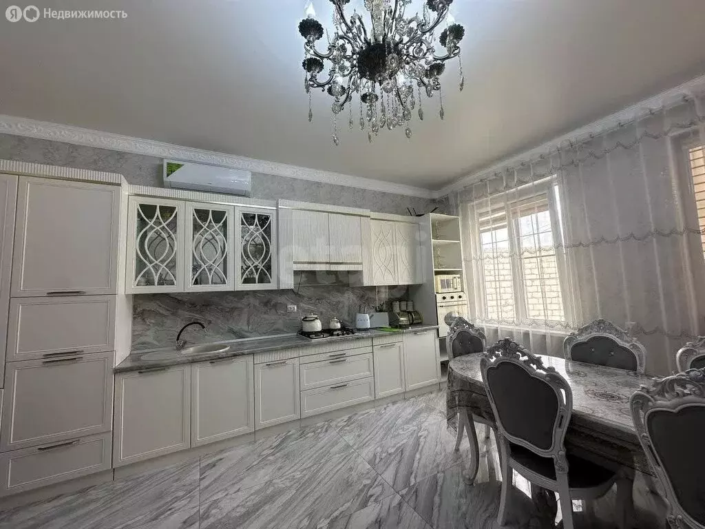 Дом в Назрань, улица Цороева (130 м) - Фото 1