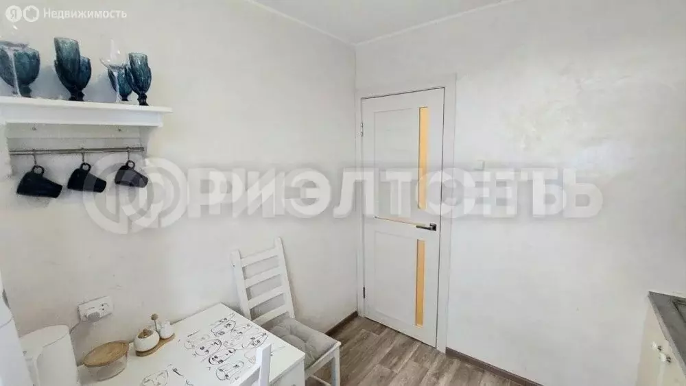 1-комнатная квартира: Мурманск, улица Капитана Буркова, 43 (29 м) - Фото 0