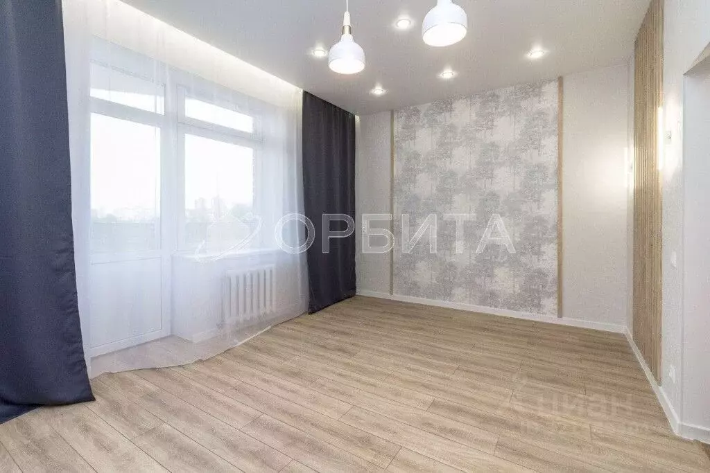 Студия Тюменская область, Тюмень ул. Чернышевского, 2Бк11 (29.2 м) - Фото 1