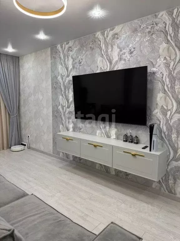 3-к кв. Татарстан, Альметьевск Алсу мкр, ул. Рината Галеева, 31 (80.0 ... - Фото 1