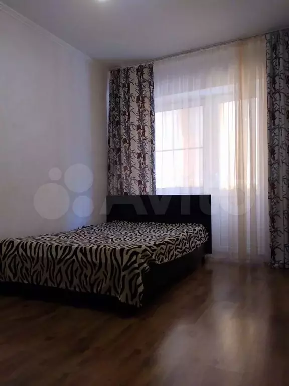 2-к. квартира, 70 м, 2/5 эт. - Фото 1