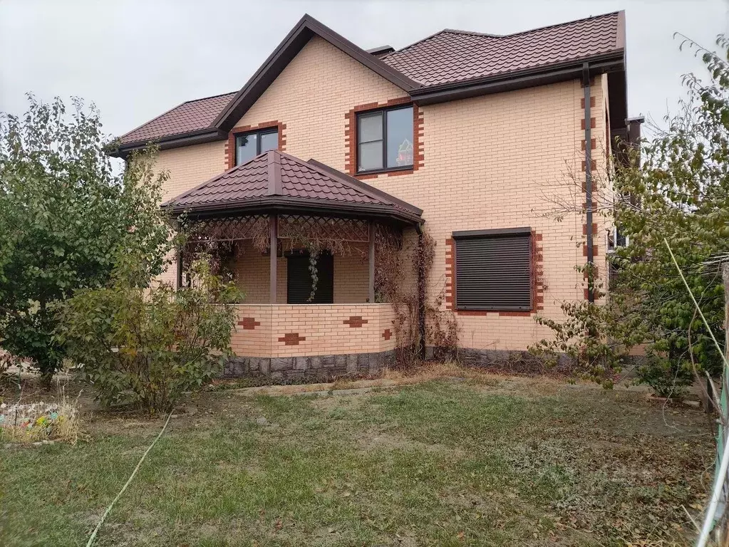 Дом в Ростовская область, Азовский район, с. Круглое ул. Мира (226 м) - Фото 1