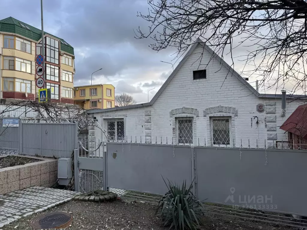 Дом в Краснодарский край, Геленджик ул. Тельмана, 102 (102 м) - Фото 1