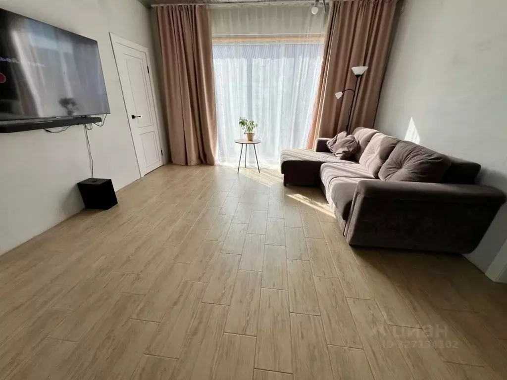 Дом в Краснодарский край, Ейский район, с. Кухаривка Цветочная ул. (85 ... - Фото 2