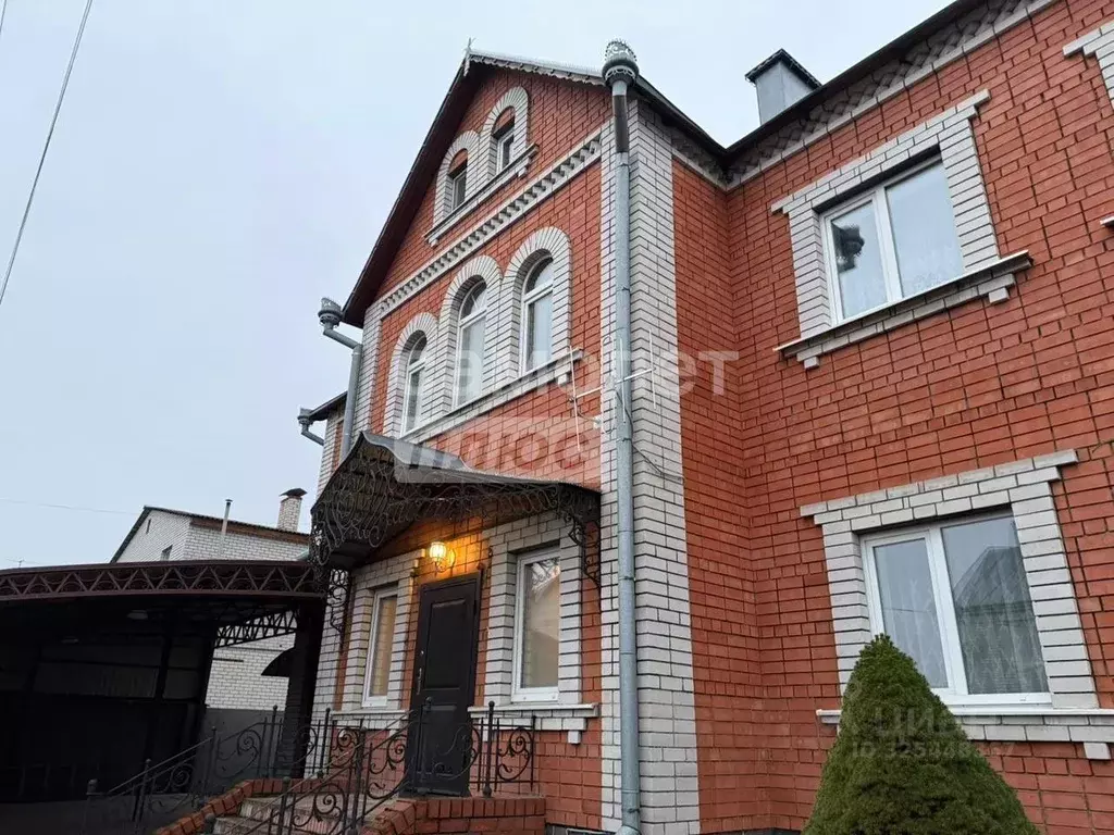 Коттедж в Курская область, Курск ул. 1-я Клюквинская (555 м) - Фото 1