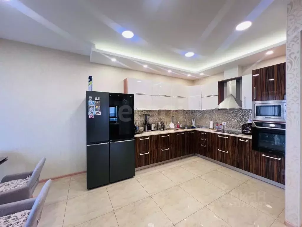 3-к кв. Сахалинская область, Южно-Сахалинск Коммунистический просп., ... - Фото 2