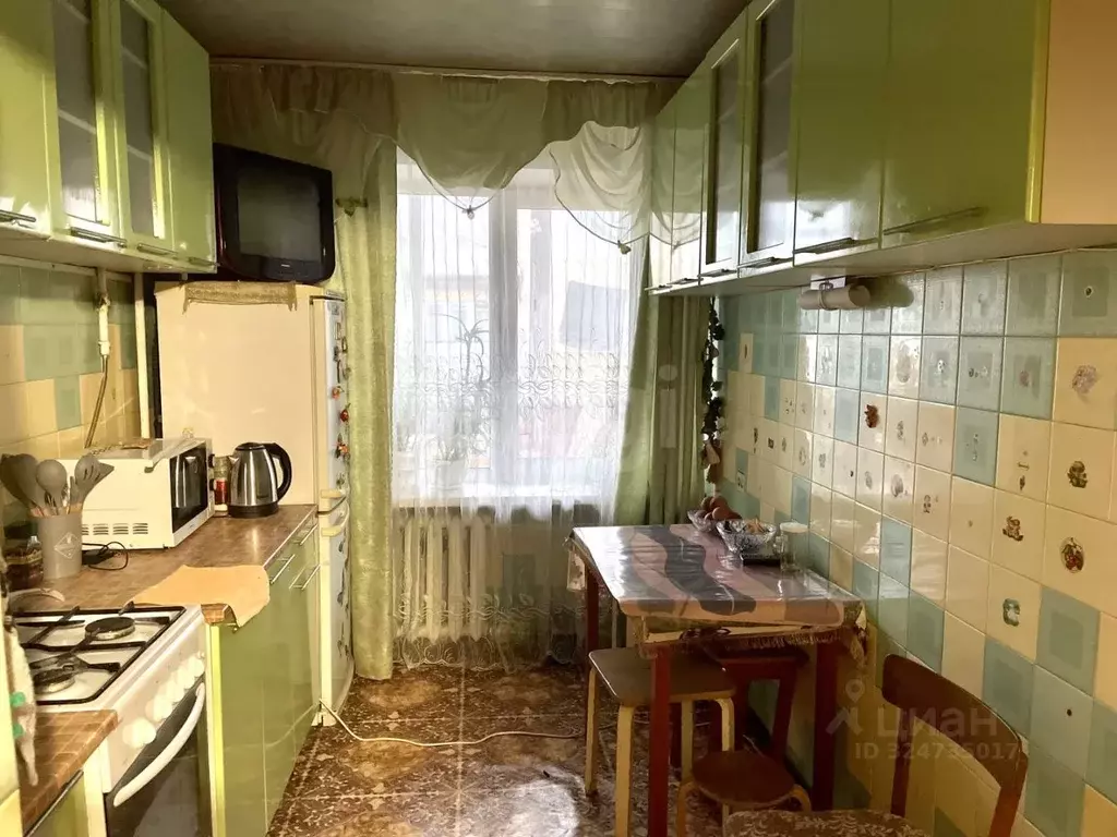 2-к кв. Псковская область, Печоры ул. Мелиораторов, 13 (50.1 м) - Фото 1