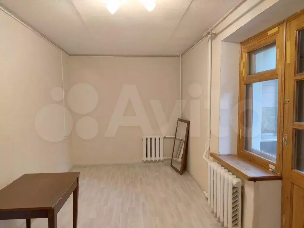 Комната 18 м в 3-к., 4/9 эт. - Фото 1